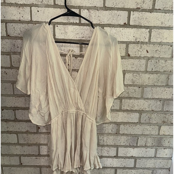 FREE PEOPLE NEREA ROMPER SHORT FLOWY JUMPSUIT Summer Khaki/Beige Size XS - Picture 2 of 15